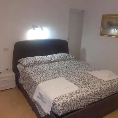 La * Brindisi